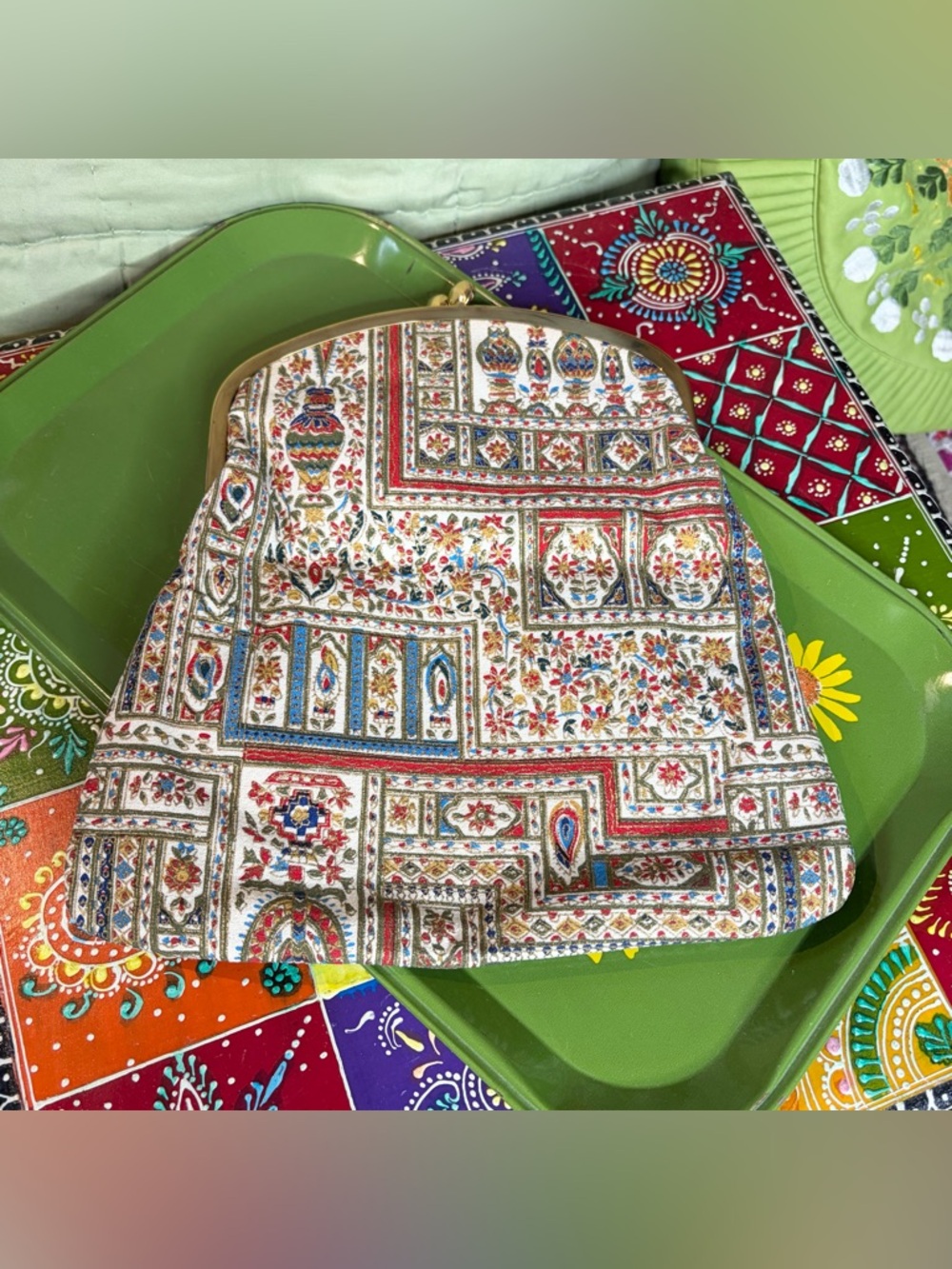 60s Tapestry Print Clutch - Picture 2 of 7